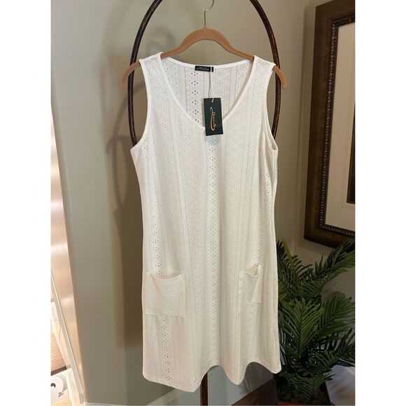 White Eyelet Knit Sleeveless Dress NWT - Picture 1 of 5